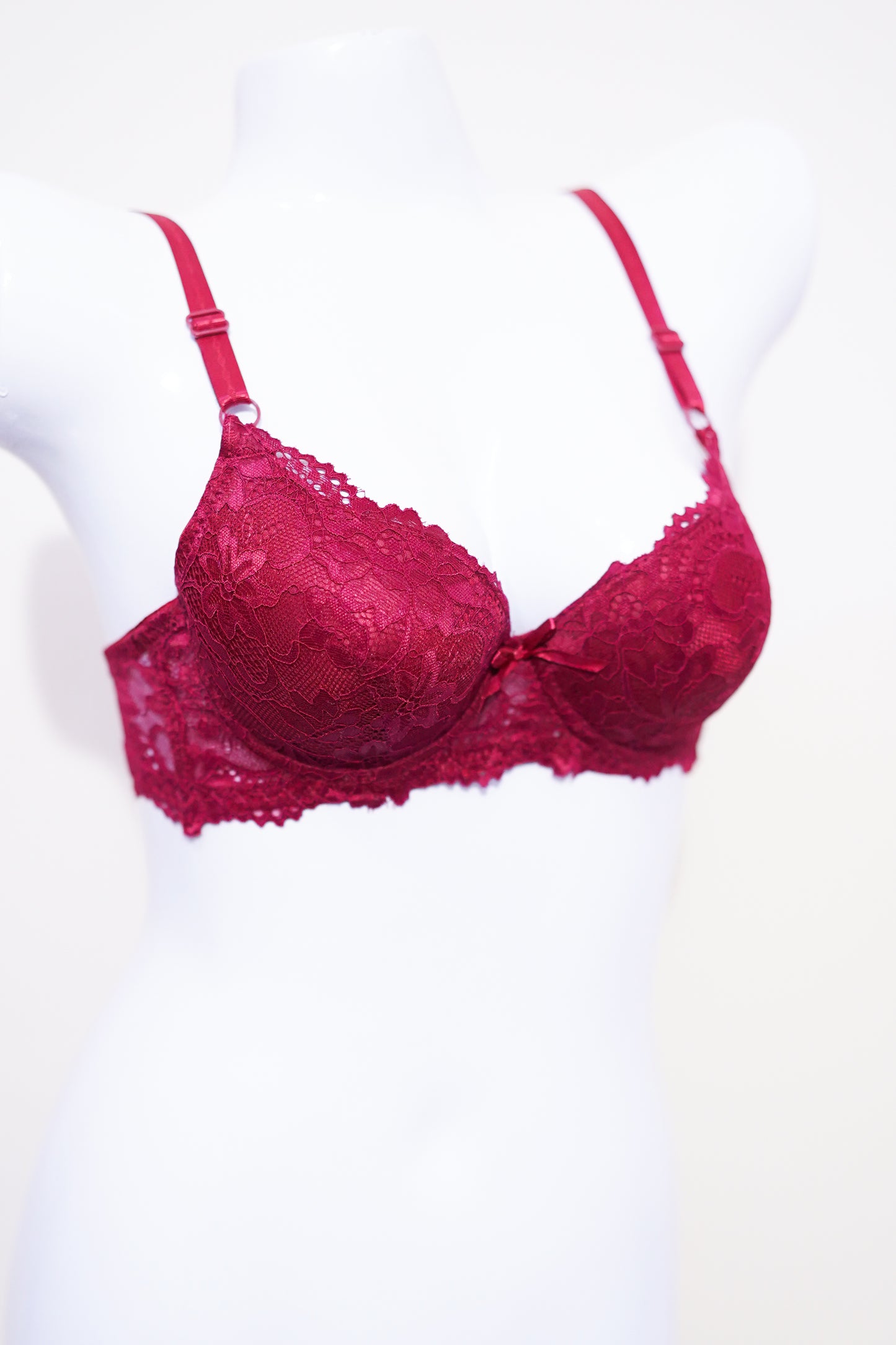 All lace romantic bra
