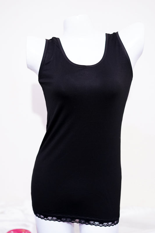 Stretchable cotton camisole with lace