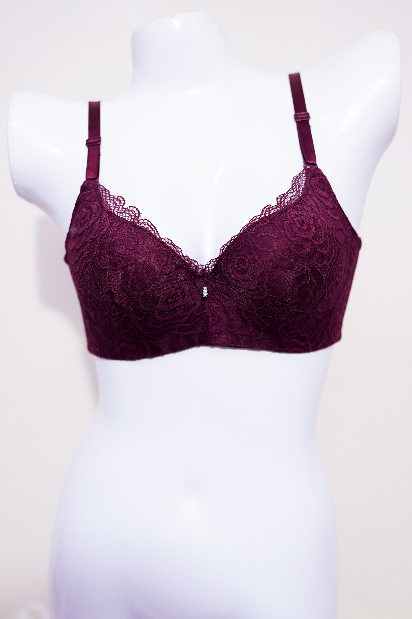 Embroidered Body Shaping soft thin pad bra
