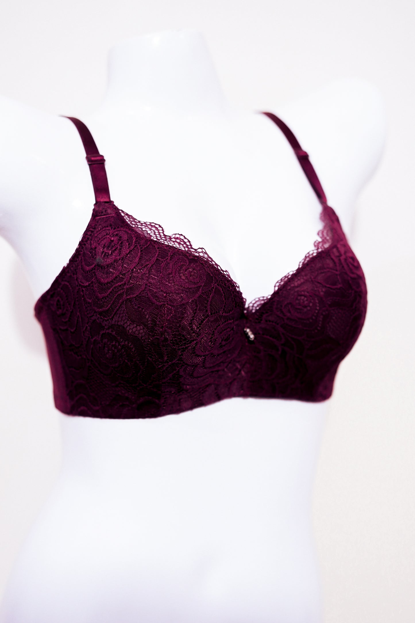 Embroidered Body Shaping soft thin pad bra