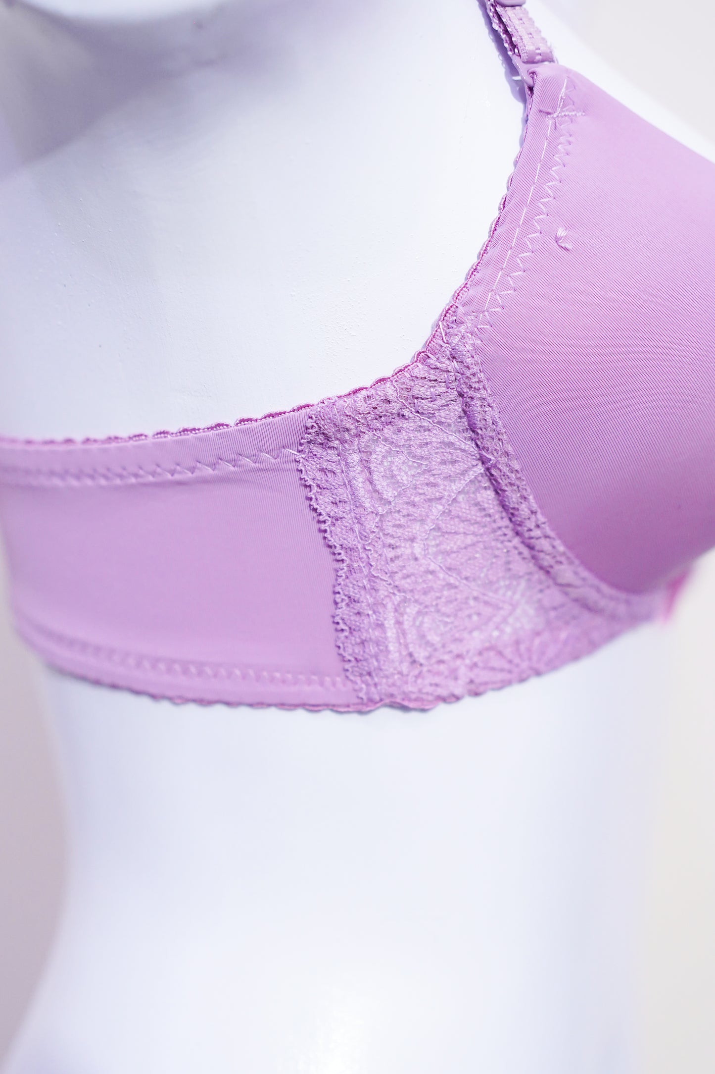 Side lace stylish bra