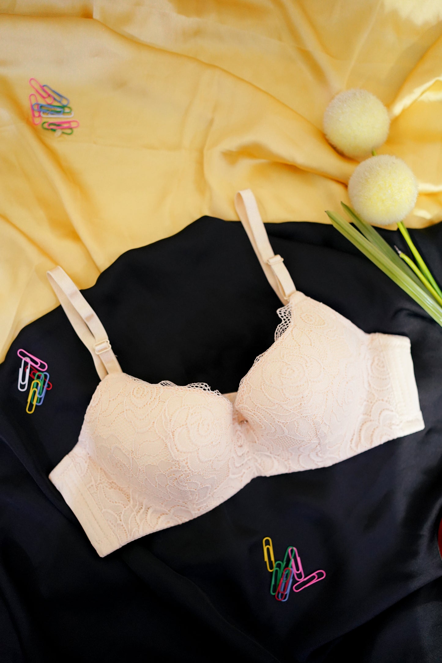 Embroidered Body Shaping soft thin pad bra