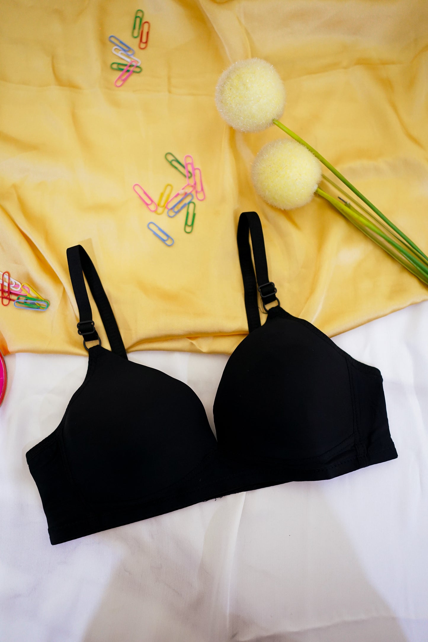 Thin pad V shape stylish bra