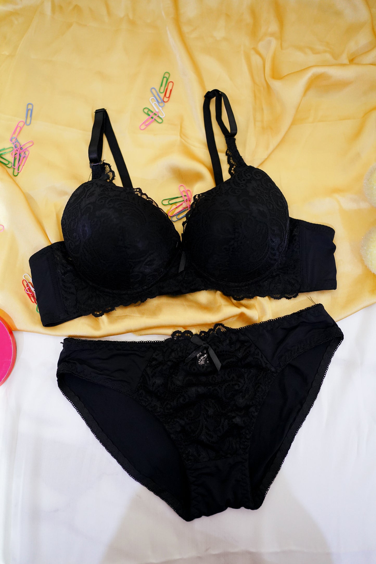 Embroided lace bridal set