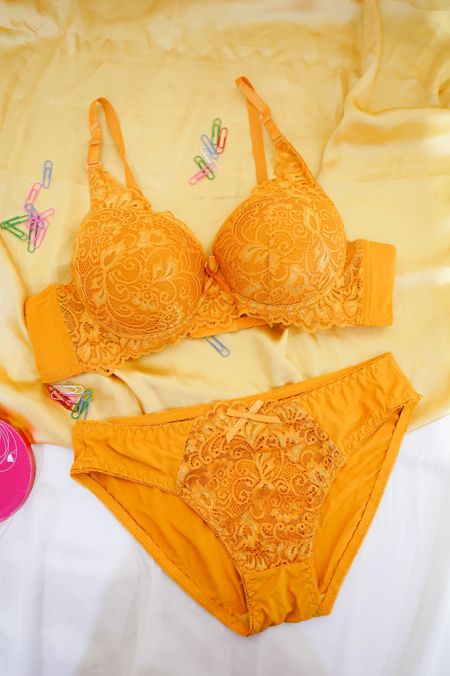 Embroided lace bridal set