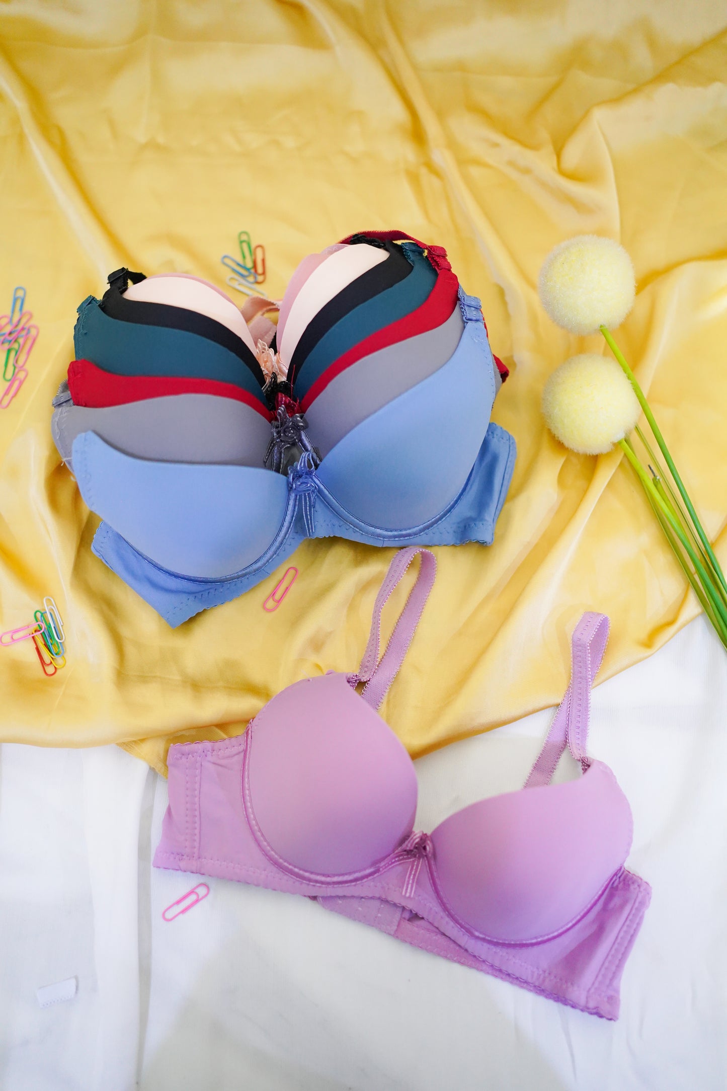 Half cup underwired paded bra