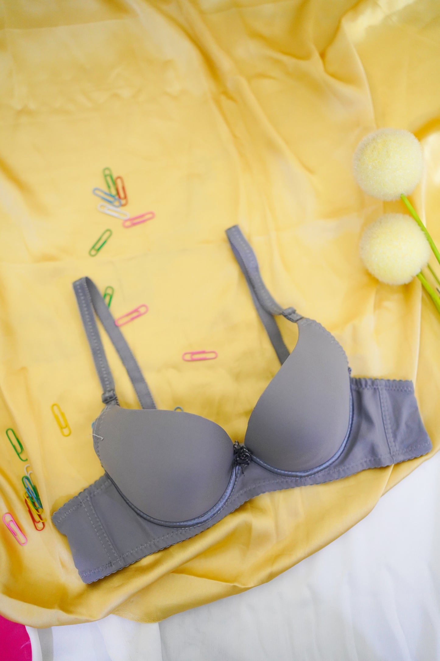 Half cup underwired paded bra