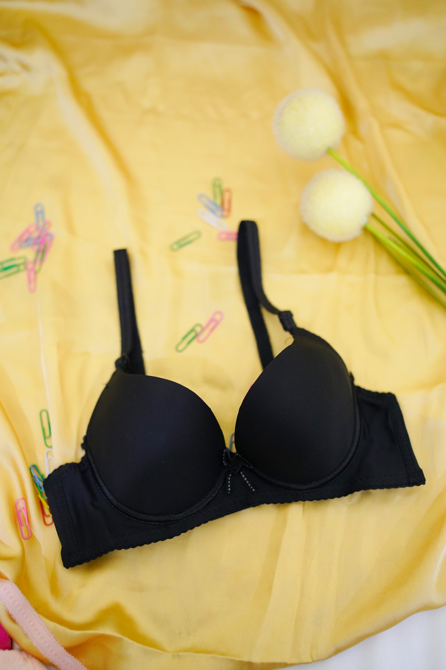 Half cup underwired paded bra