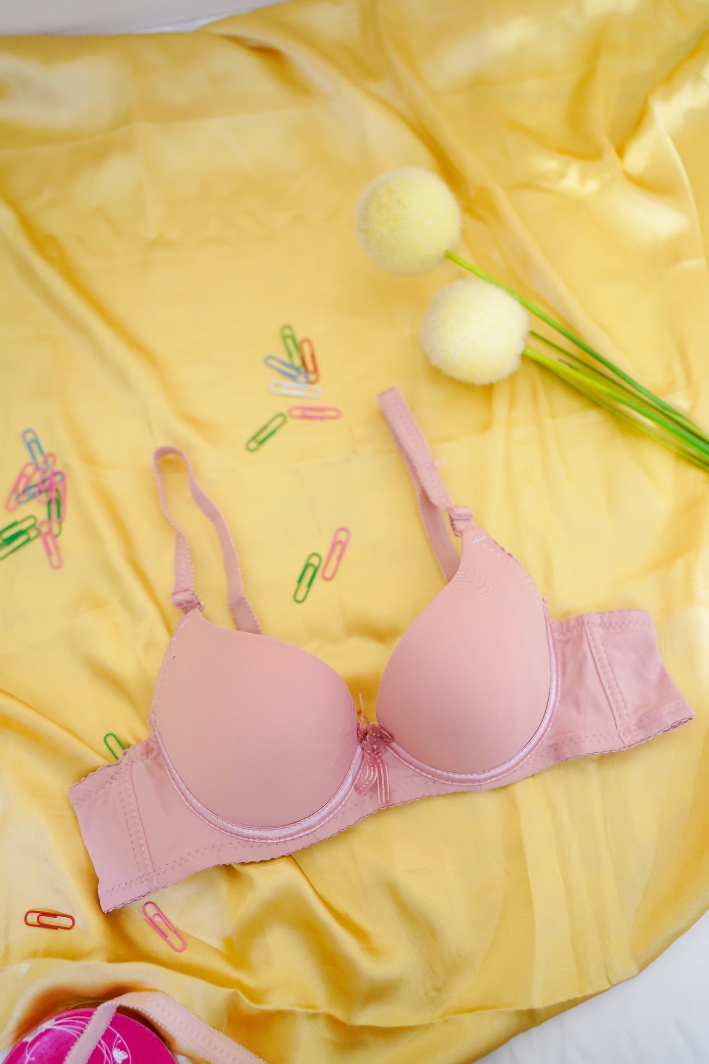 Half cup underwired paded bra