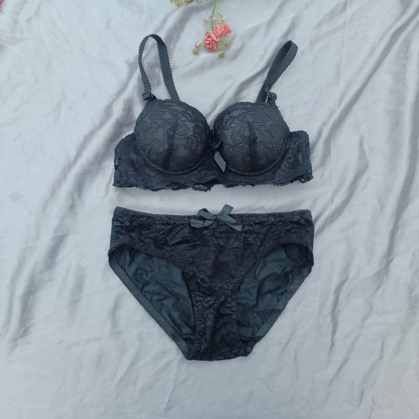 Lace Design Medium Padded Pushup Wired Bra